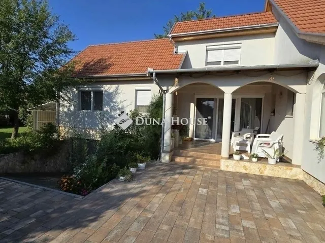 Eladó ház Kecskemét 140 nm