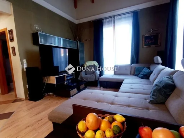 Eladó lakás Kecskemét 218 nm