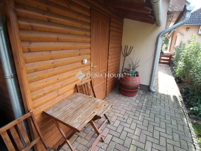 Eladó ház Kecskemét, Katonatelep 103 nm