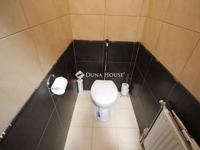 Eladó ház Kecskemét, Katonatelep 103 nm