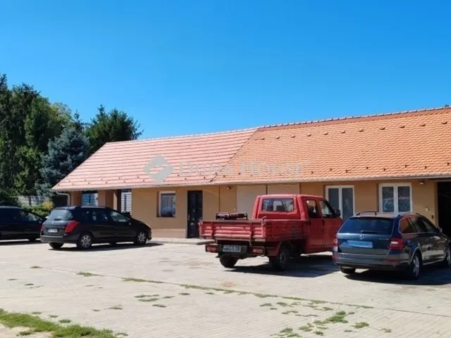 Eladó ház Kecskemét, Kadafalva 128 nm