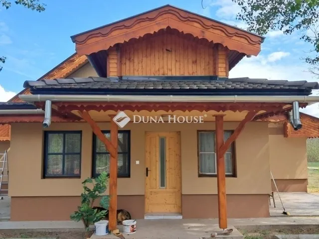 Eladó ház Helvécia 170 nm