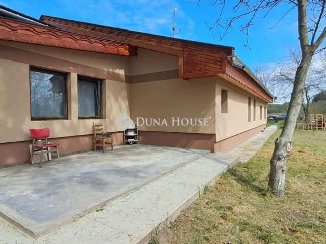 Eladó ház Helvécia 170 nm