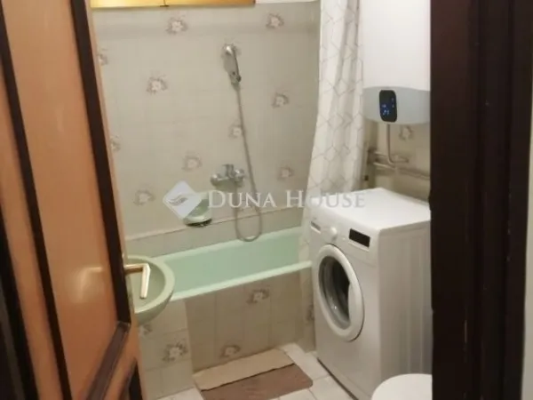 Eladó ház Kecskemét, Belváros 196 nm