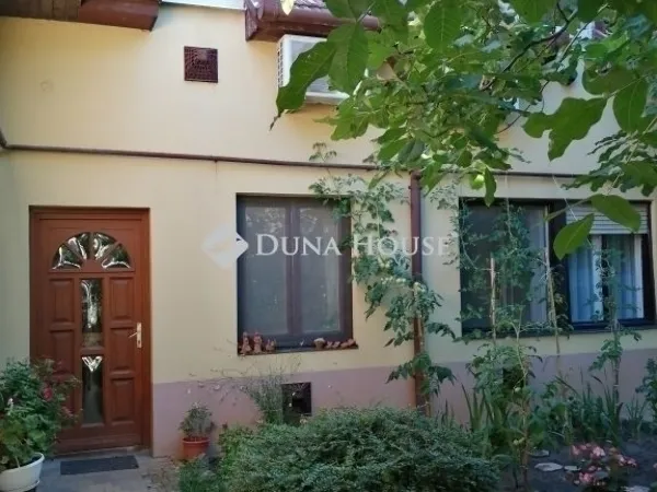 Eladó ház Kecskemét, Belváros 196 nm