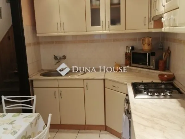 Eladó ház Kecskemét, Belváros 196 nm