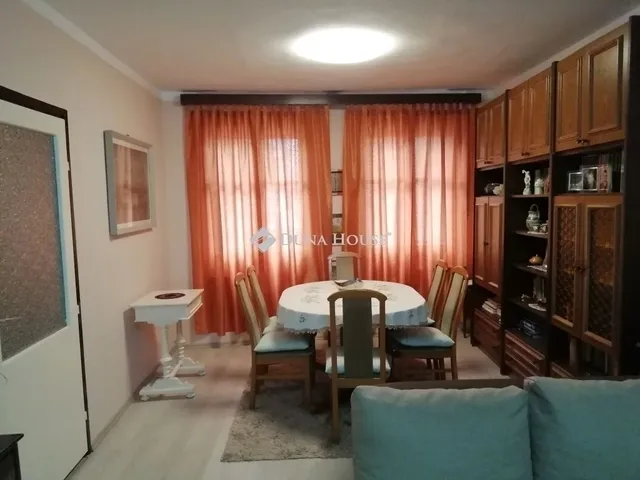 Eladó ház Kecskemét, Belváros 196 nm
