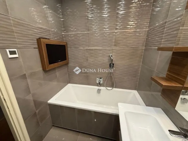 Eladó lakás Kecskemét, Belváros 85 nm