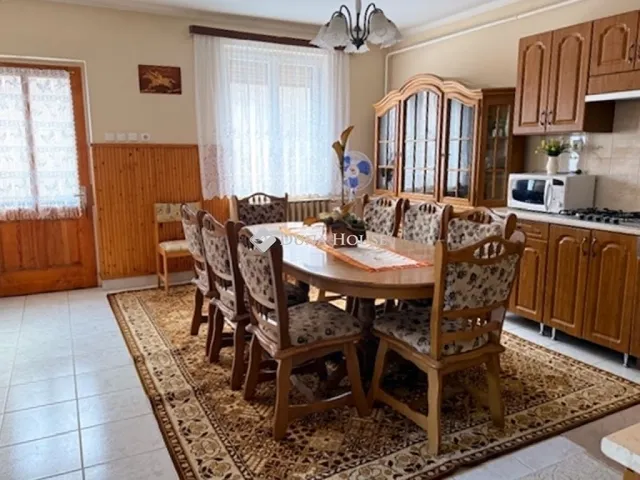 Eladó ház Nagykőrös 83 nm