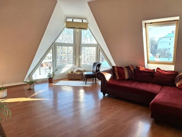 Eladó lakás Kecskemét, Belváros 68 nm