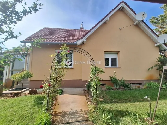 Eladó ház Kecskemét, Kadafalva 100 nm