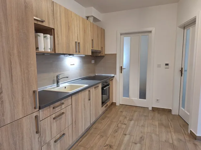 Eladó lakás Kecskemét, Petőfiváros 70 nm