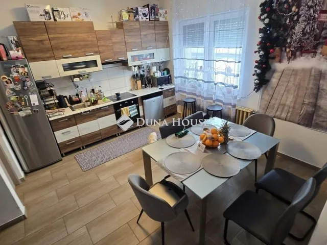 Eladó ház Felsőlajos 130 nm