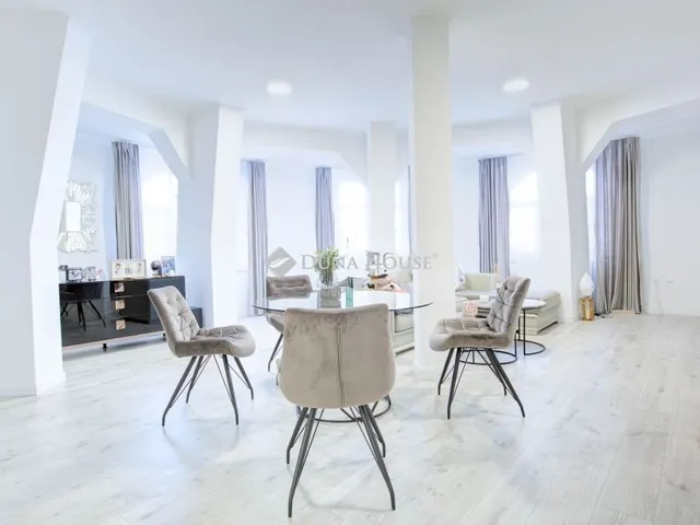 Eladó lakás Nagykőrös 175 nm