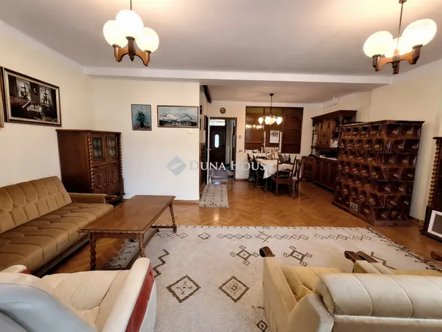 Eladó ház Kecskemét, Hunyadiváros 117 nm