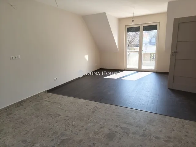 Eladó lakás Kecskemét, Belváros 72 nm