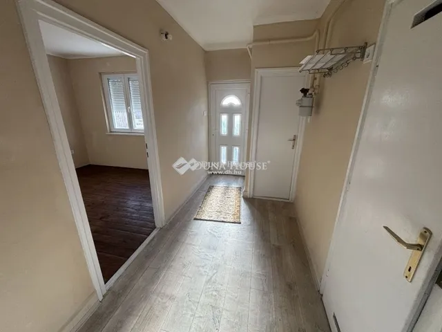 Eladó ház Kecskemét, Petőfiváros 62 nm