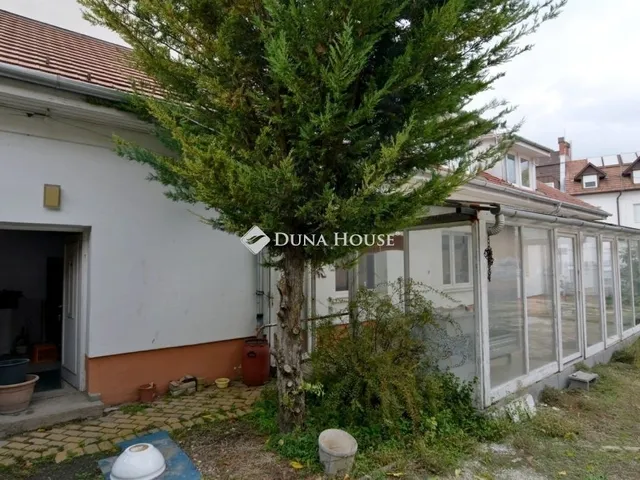 Eladó ház Kecskemét 220 nm