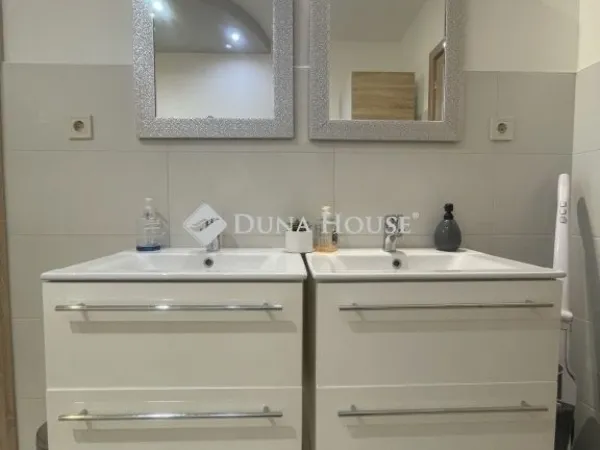 Eladó ház Kecskemét, Katonatelep 92 nm