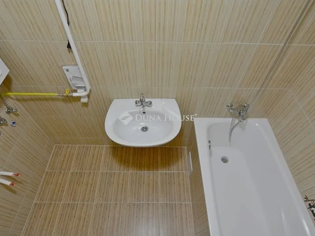 Eladó lakás Kecskemét, Műkertváros 60 nm