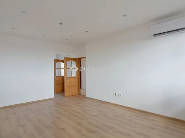 Eladó lakás Kecskemét, Műkertváros 60 nm