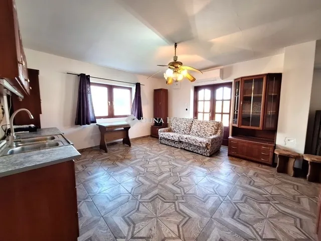 Eladó ház Kecskemét, Rendőrfalu 50 nm