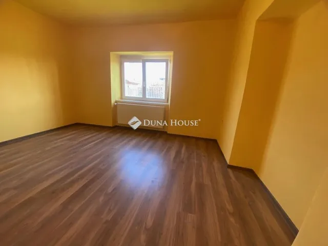 Eladó ház Jászkarajenő 86 nm