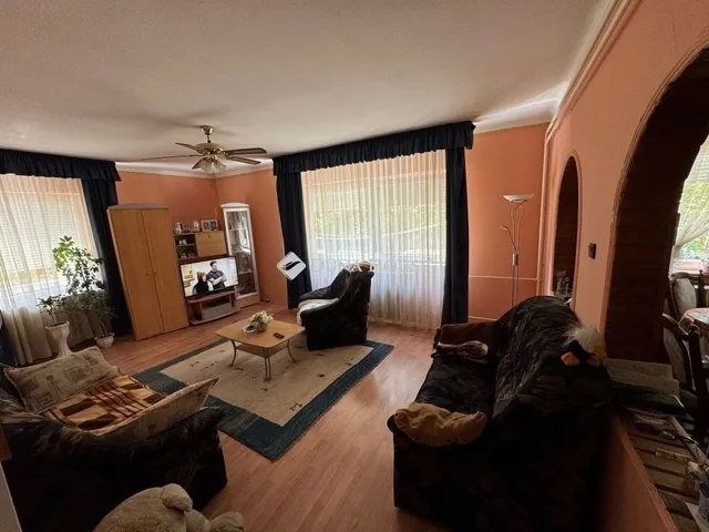 Eladó ház Kecskemét, Rendőrfalu 121 nm