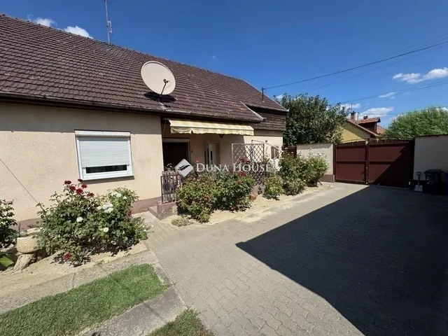 Eladó ház Kecskemét, Rendőrfalu 121 nm