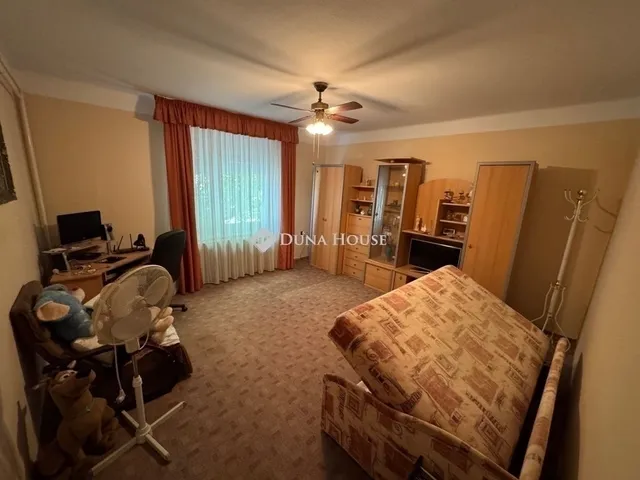 Eladó ház Kecskemét, Rendőrfalu 121 nm