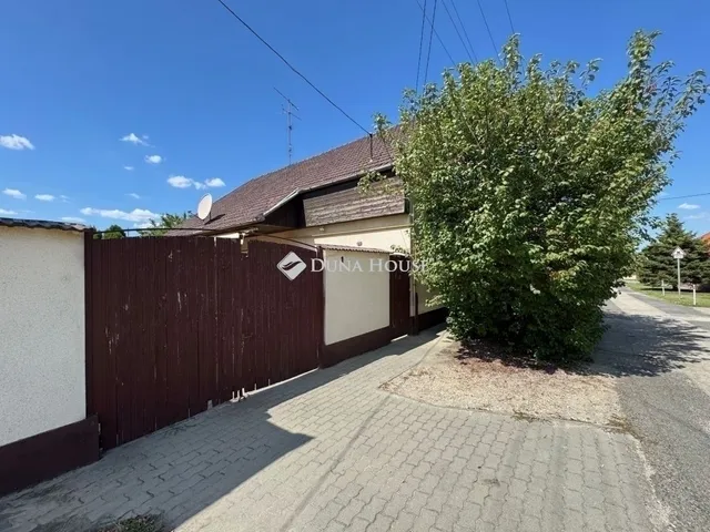 Eladó ház Kecskemét, Rendőrfalu 121 nm