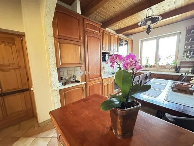 Eladó lakás Kecskemét, Villanegyed 90 nm