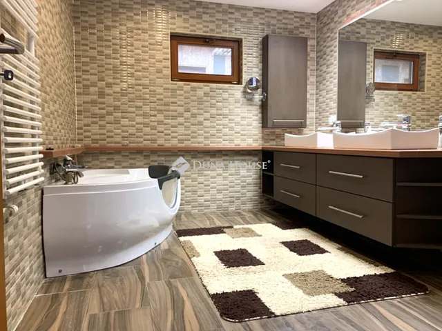 Eladó mezőgazdasági ingatlan Kecskemét 130 nm