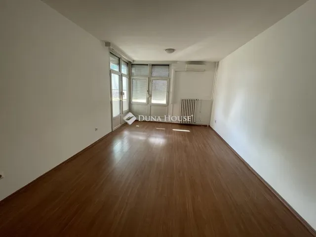 Eladó lakás Kecskemét, Belváros 73 nm