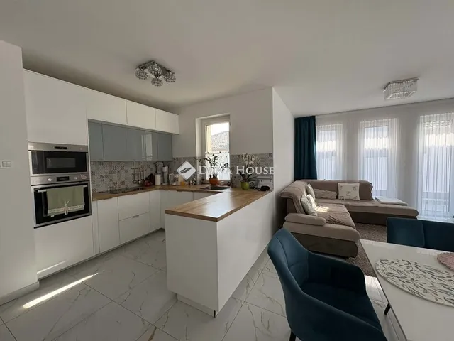 Eladó ház Lajosmizse 103 nm