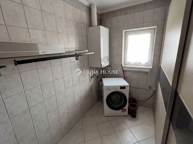 Eladó ház Kecskemét, Kadafalva 114 nm
