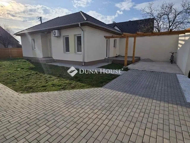 Eladó lakás Lajosmizse 71 nm