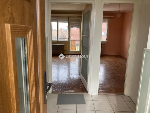 Eladó lakás Kecskemét, Hunyadiváros 48 nm