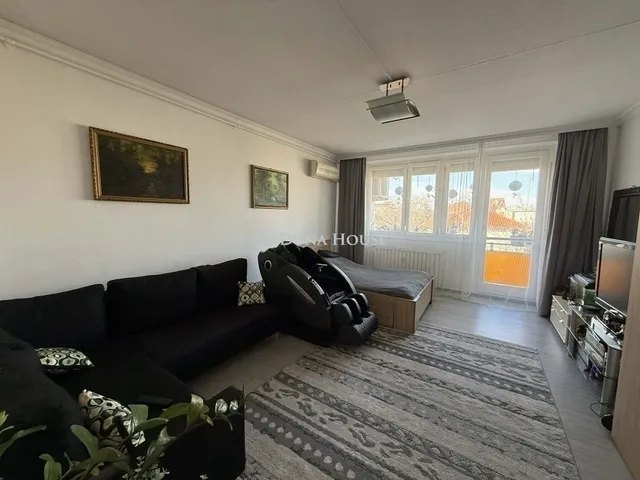 Eladó lakás Kecskemét, Belváros 73 nm