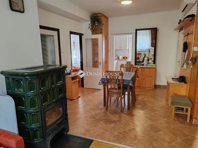 Eladó lakás Kecskemét, Hunyadiváros 77 nm