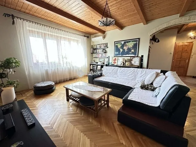 Eladó lakás Kecskemét, Villanegyed 90 nm