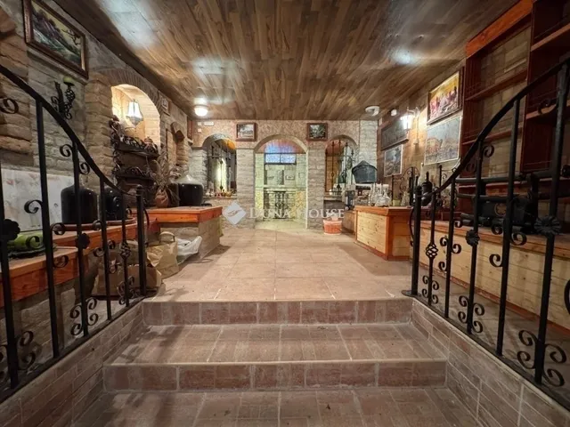 Eladó ház Kecskemét, Katonatelep 200 nm