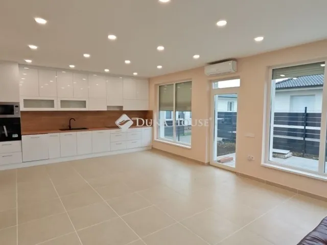 Eladó ház Ballószög 107 nm