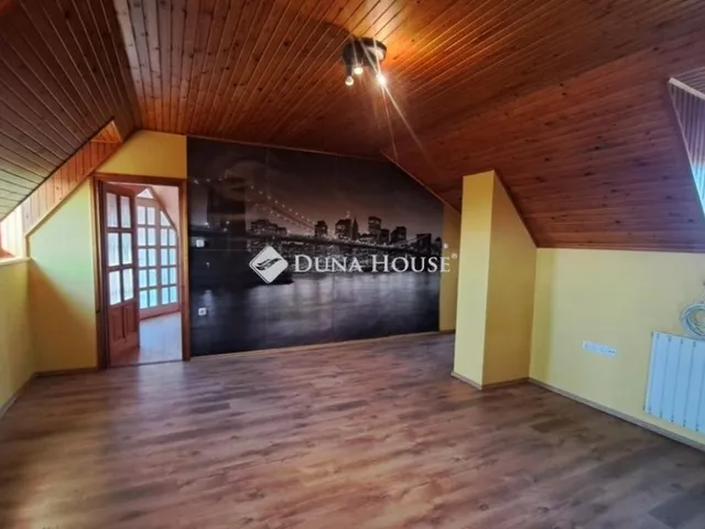 Eladó ház Lakitelek 240 nm