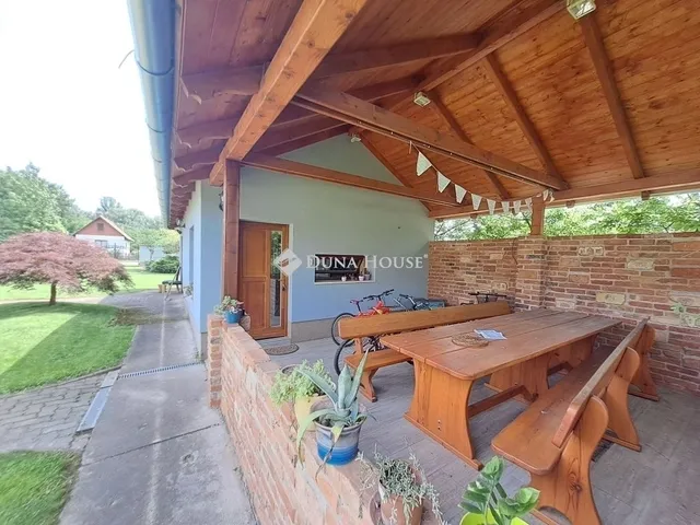 Eladó ház Kecskemét, Úrihegy 180 nm