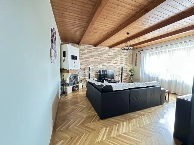 Eladó lakás Kecskemét, Belváros 90 nm