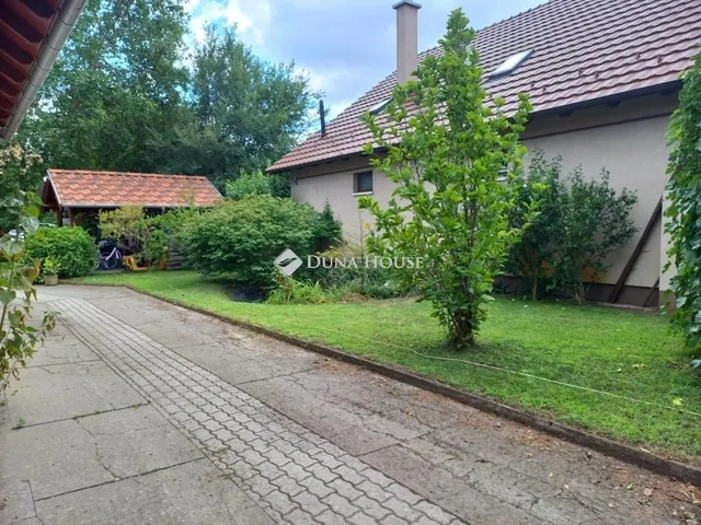 Eladó ház Kecskemét 246 nm