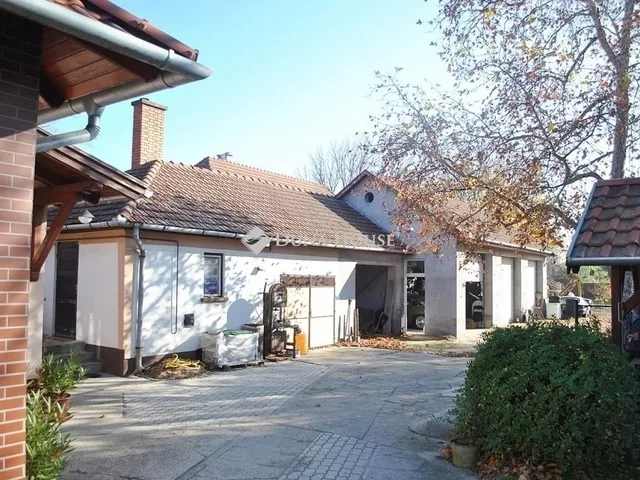 Eladó ház Kecskemét 246 nm