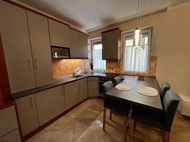 Kiadó lakás Kecskemét, Belváros 48 nm