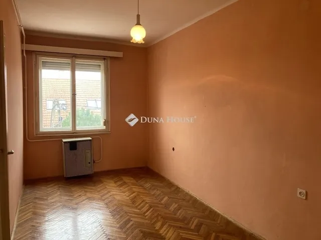 Eladó lakás Kecskemét, Hunyadiváros 48 nm